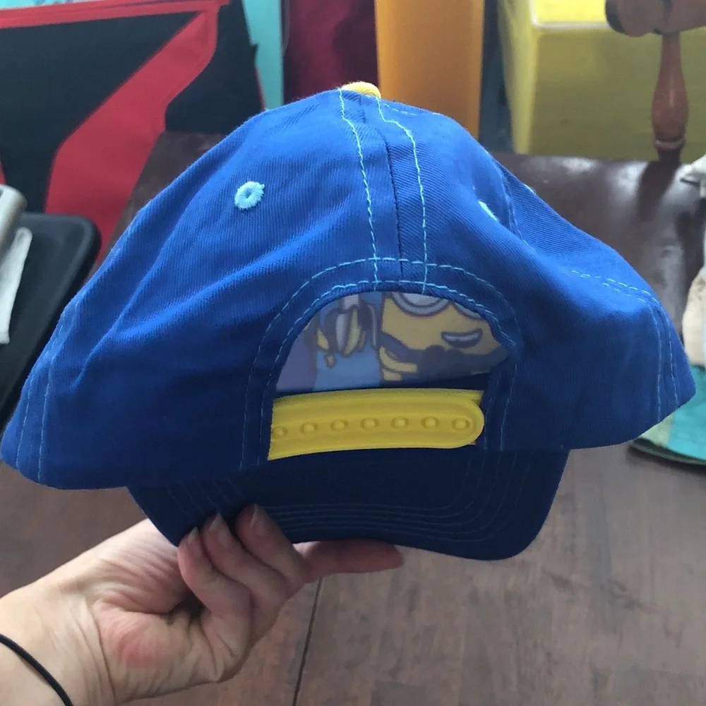 🎃 Kids Bob and Steward Eating a Banana Minions Design Hat